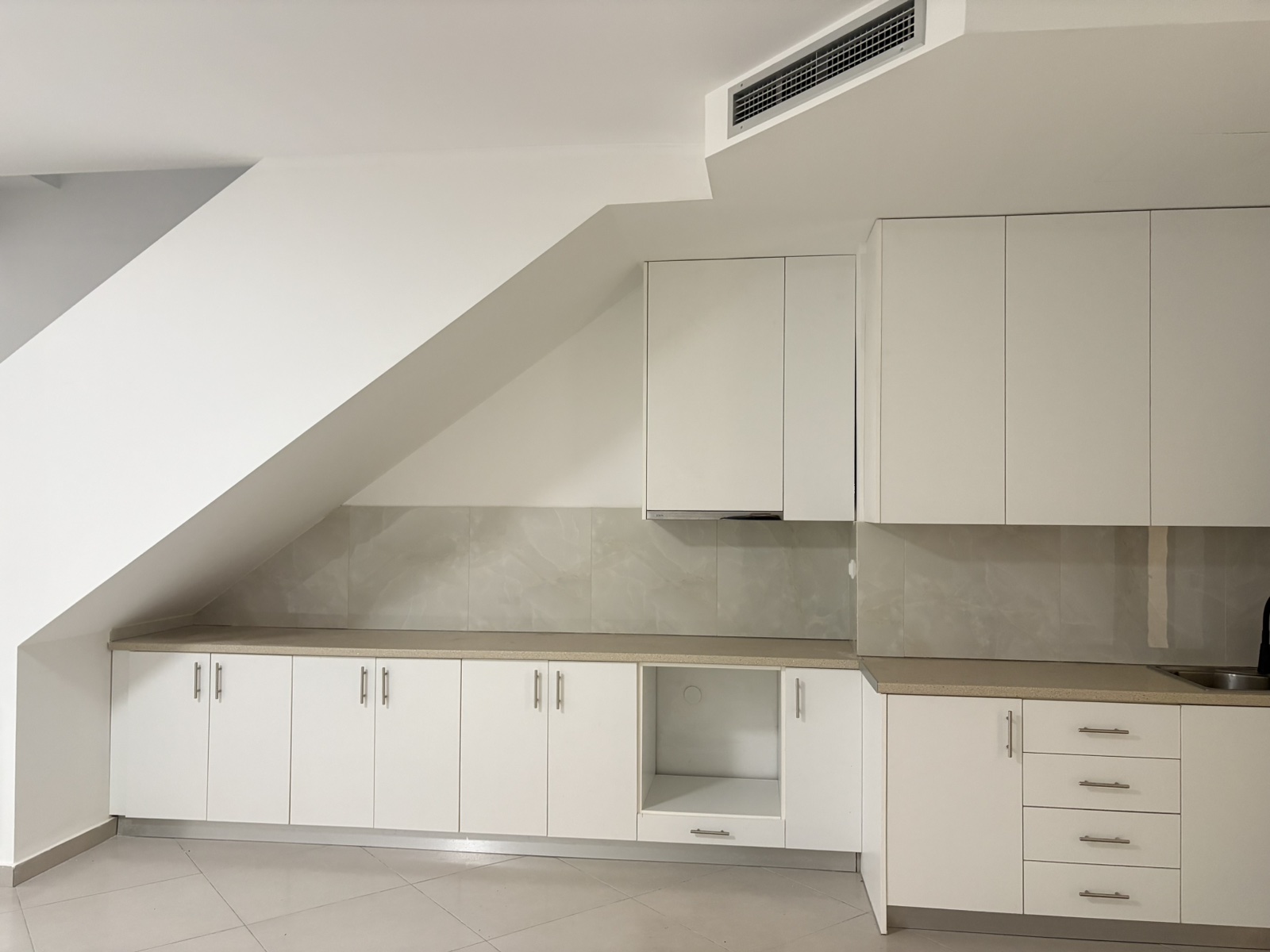 Maisonette 140sqm Nea Makri