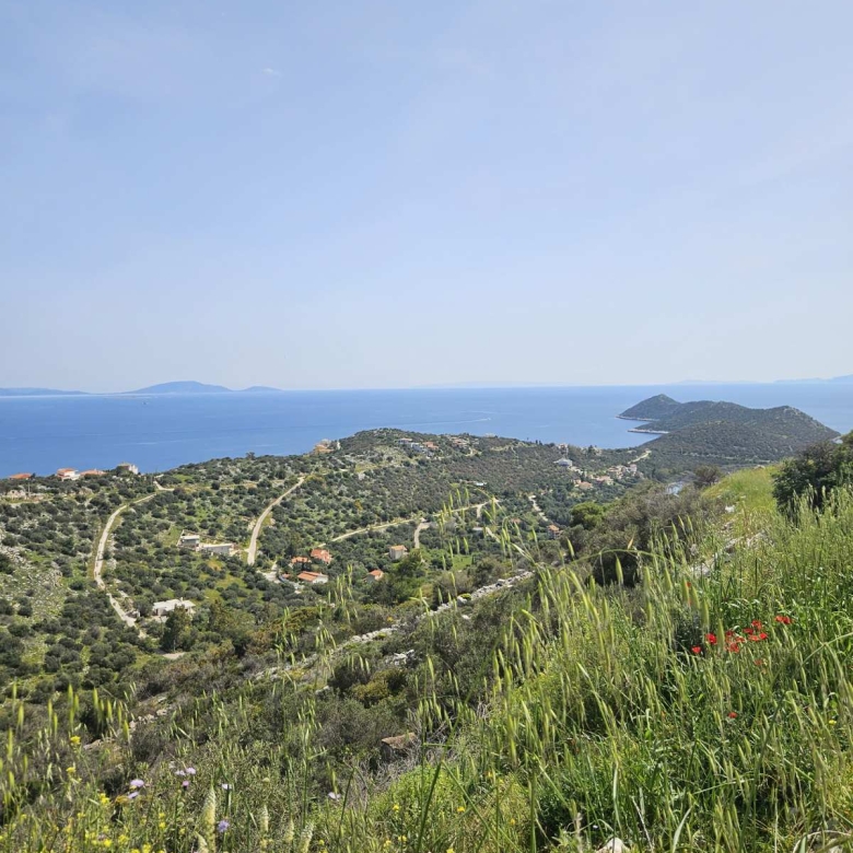 Οικόπεδο 2045 τ.μ., Δικαστών και Εισαγγελέων