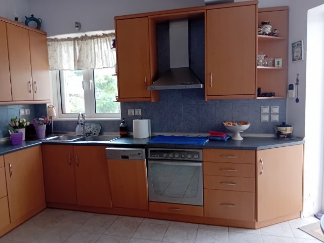Υπερυψωμένο διαμέρισμα 81 τ.μ., Νέα Μάκρη 5η ΠΕ